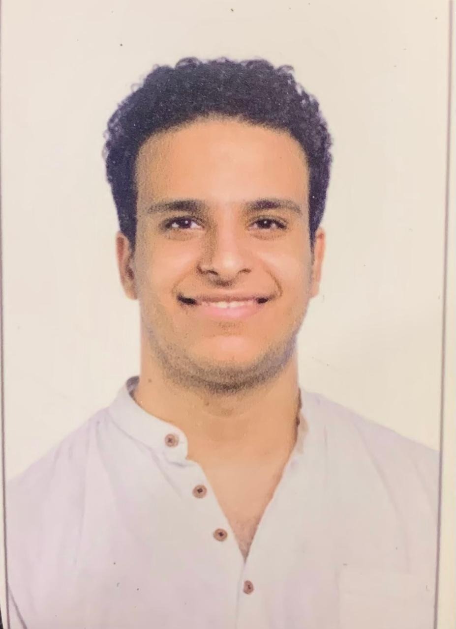 أيمن عاطف يحيى