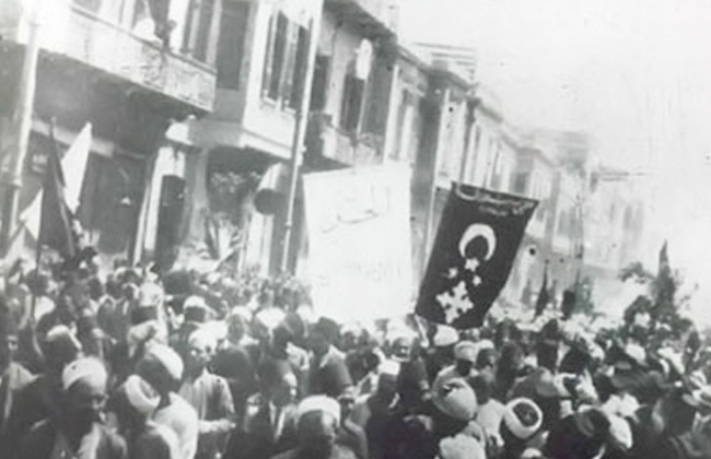 اختطاف ثورة 1919  تحت شعار الهلال والصليب