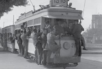 الوعي المقدس الحركة العمالية بين ثورتين 1919 - 1952