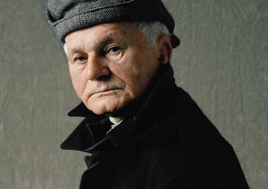 «الحياة هروبًا تحت سُقوف الحانات»… ثلاثية بوهوميل هرابال بين القمع الأمني والشخصيات المأزومة